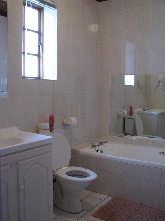Laings Lodge Laingsburg Δωμάτιο φωτογραφία