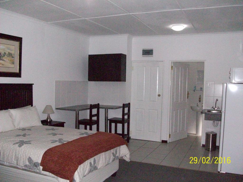 Laings Lodge Laingsburg Εξωτερικό φωτογραφία